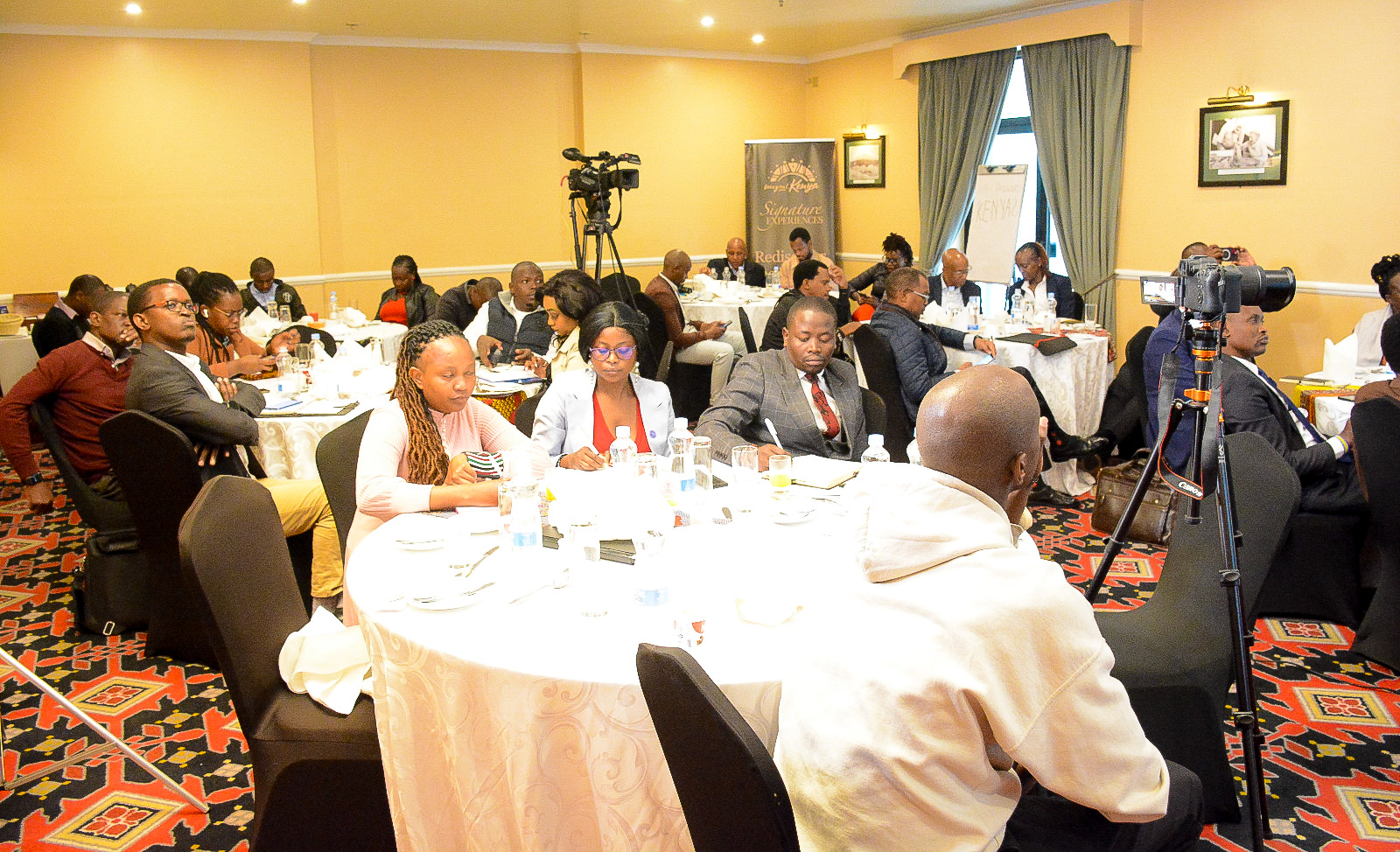 Journalists during the media consultative roundtable.