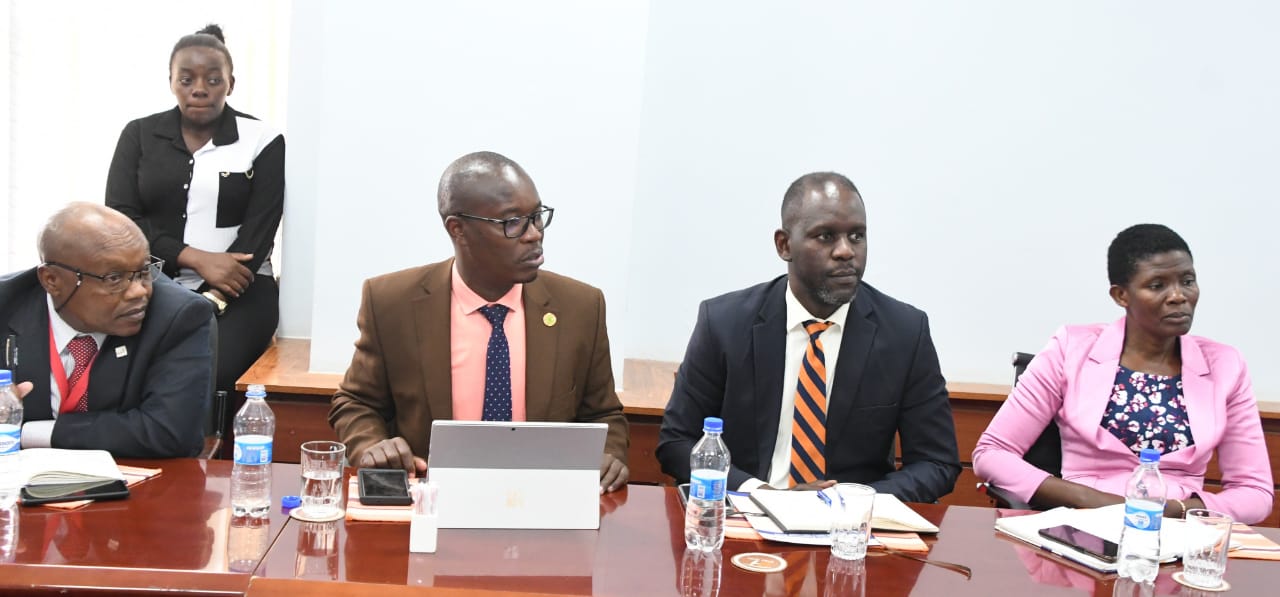 Homabay County government officials during a meeting with Ministry of Tourism officials when paid a courtesy call to PS John Ololtuaa