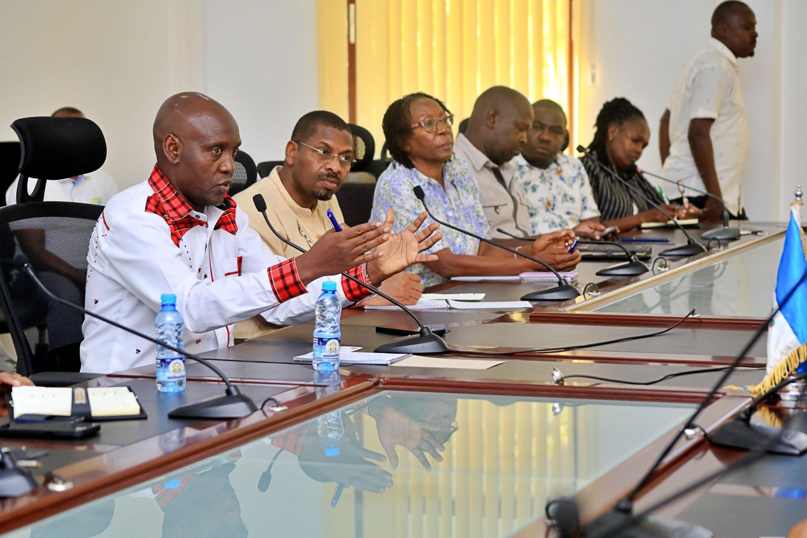 PS Tourism John Olotuaa (Fourth Left) with Mombasa County Deputy Governor Francis Thoya (Centre) and officers from Mombasa County and Ministry of Tourism when they paid a Courtesy call at the Governor's office.