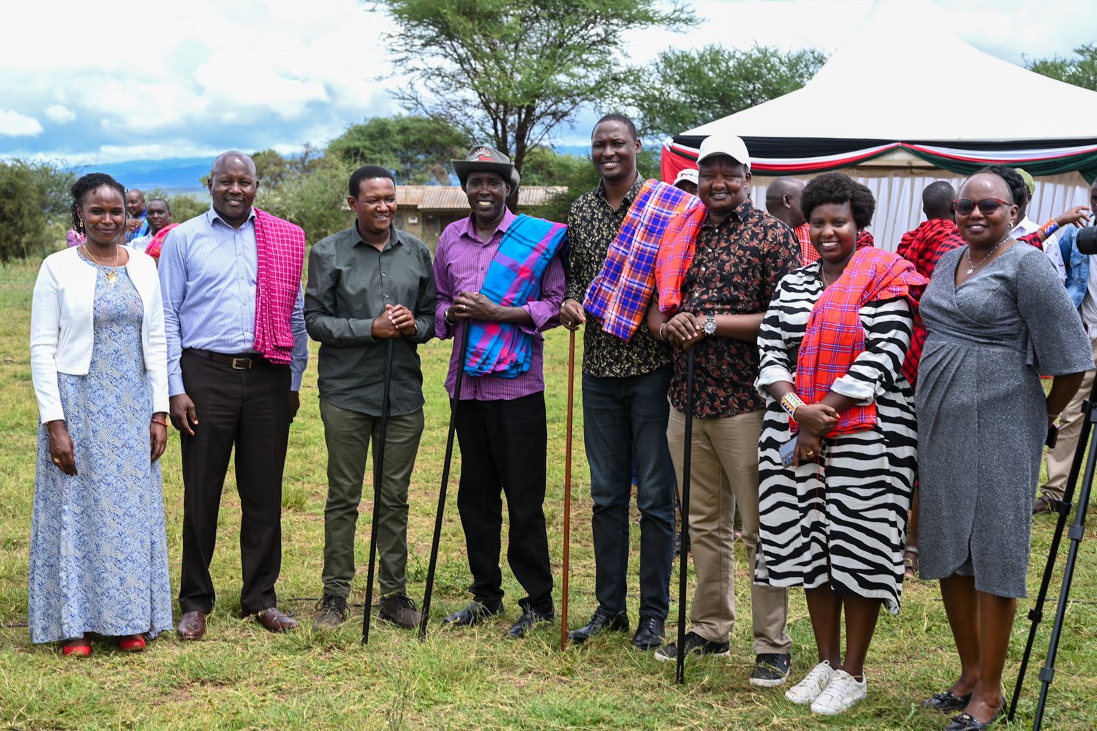 CS Mutua posing for a photo with county leadership of Kajiado county.