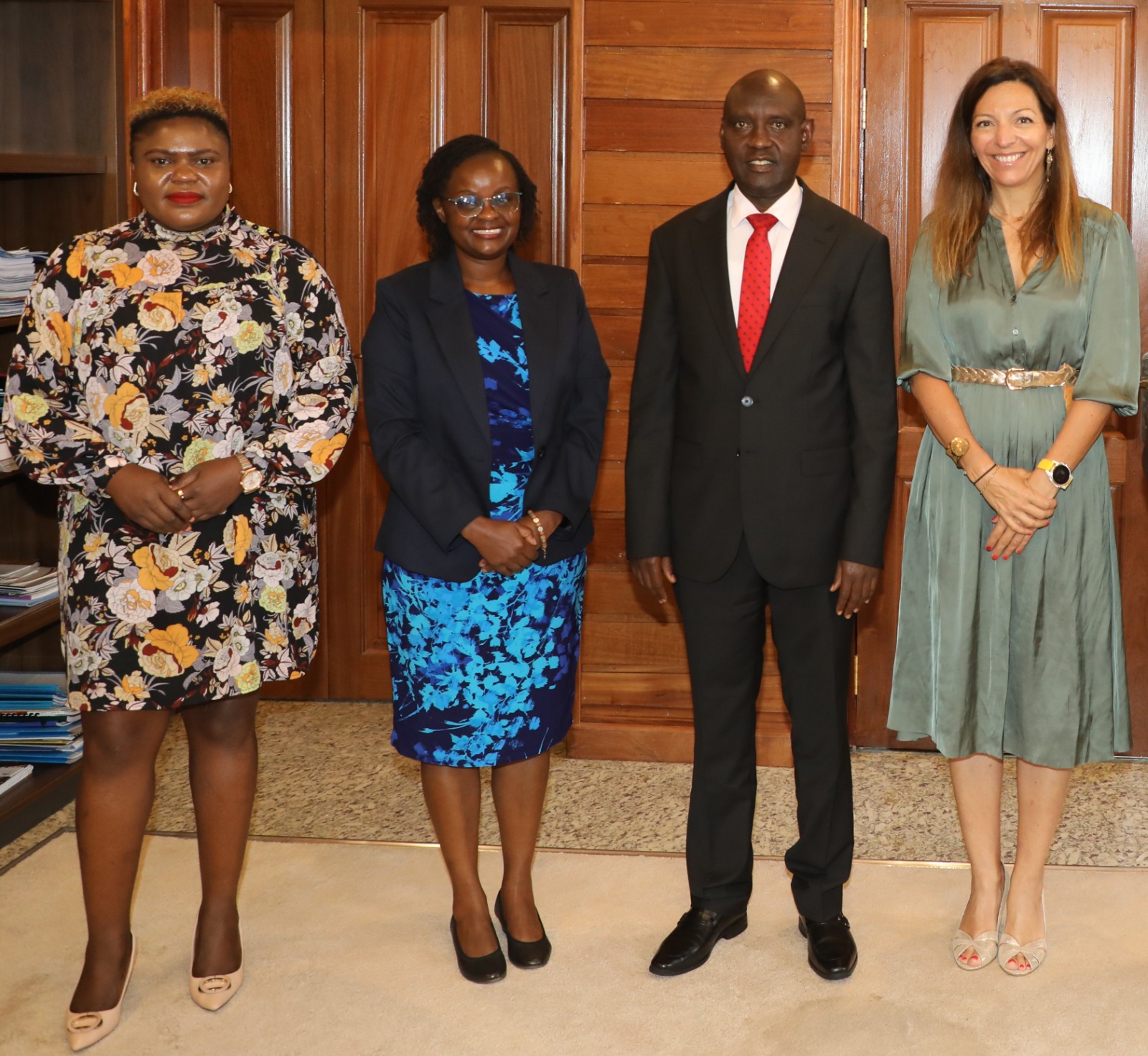 PS John Ololtuaa with officials from IATA.